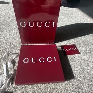 Gucci Red Gift Set 🎁🎁🎊🎁🎉🎉